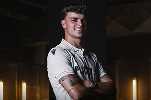 OFICIAL: Vitória anuncia contratação de Miguel Nóbrega por quatro temporadas