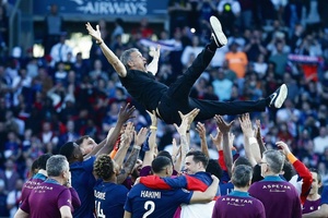 PSG cumpre formalidade e conquista tetracampeonato francês com toque luso