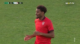 Liga Portugal 2 Meu Super: Oliveirense vs Penafiel, Golo 1-1 J. Séry (2025-2026)