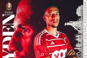 OFICIAL: Médio inglês Isaac Hayden reforça o Standard Liège por empréstimo do Newcastle