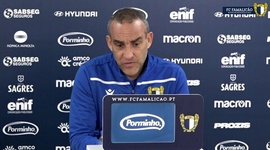 João Pedro Sousa faz a antevisão ao jogo do Famalicão frente ao Desp. Aves da I Liga