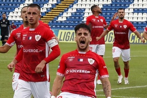 Santa Clara vence Académico de Viseu por 2-0 com golos de Bruno Almeida