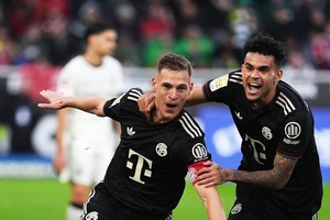 Bayern mantém liderança com oitava vitória consecutiva na Bundesliga