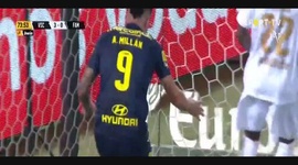 Liga Portugal Bwin: V. Guimarães (3-1) Famalicão, Golo Álex Millán, 74m (2022-2023)