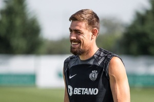 Coates a caminho da renovação com o Sporting