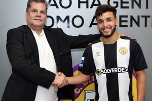 OFICIAL: Raimar Lopes reforça setor defensivo do Nacional