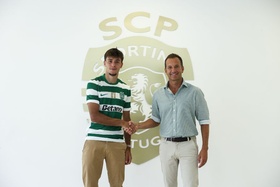 OFICIAL: Vagiannidis é reforço do Sporting até 2030