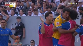 Liga Portugal Betclic: V. Guimarães vs Estoril, Golo 2-2 Tiago Parente (2025-2026)