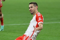 OFICIAL: Bayern Munique confirma saída de Raphaël Guerreiro