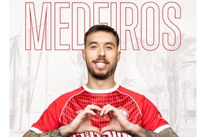 Iuri Medeiros abandona Israel em pleno conflito: 'Agradecemos pelo tempo no clube'