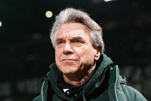 Werder Bremen anuncia saída de Horst Steffen após maus resultados