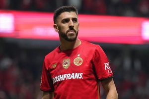 Hat-trick de Paulinho dá vantagem ao Toluca na CONCACAF Champions Cup