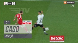 Liga Portugal Betclic: Benfica vs Farense, Caso Kökçü, 51' (2024-2025)