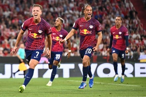Alemanha: Dani Olmo 'destroça' Bayern com 'hat-trick' e Leipzig conquista primeira Supertaça