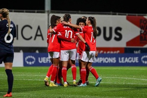 Benfica goleia e avança para final da primeira eliminatória da Champions feminina