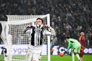 Francisco Conceição brilha no empate louco da Juventus em Roma
