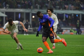 Líder Inter Milão esteve a perder, mas goleou 'aflito' Pisa por 6-2 na Liga italiana