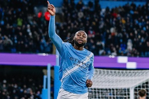 Manchester City volta a vencer e pressiona Arsenal na Premier League
