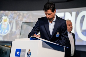 "A opção por Vítor Bruno foi um erro, estamos a banalizar as derrotas"