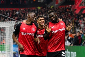 Alemanha: Leverkusen bate Bochum e pressiona liderança do Bayern