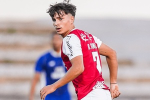 OFICIAL: Rodrigo Gomes é reforço do Estori Praia por empréstimo do Sporting de Braga