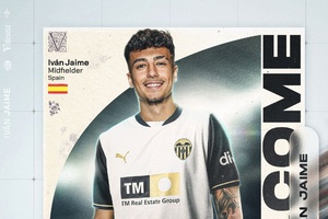 OFICIAL: Iván Jaime emprestado pelo FC Porto ao Valência
