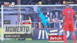 Liga Portugal Betclic: Farense vs V. Guimarães, Jogada Nuno Santos, 46' (2024-2025)