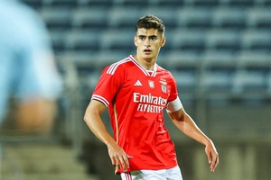 Benfica: Jorge Mendes ofereceu António Silva ao Real Madrid, garantem em Espanha