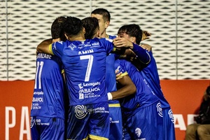 Ourense vence Oviedo na primeira eliminatória da Taça de Espanha