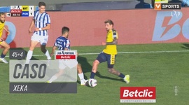 Liga Portugal Betclic: Estoril vs FC Porto, Cartão Amarelo Xeka, 49' (2024-2025)