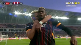 Super Ligi: Sivasspor vs Galatasaray, Golo 1-2 V. Osimhen (g.p.) (2024-2025)