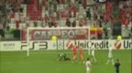 Liga Campeões: Benfica (2-0) Hapoel Tel Aviv: Golo Oscar Cardozo (2010-2011)