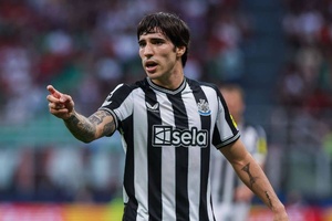 Escândalo em Itália: Sandro Tonali suspenso por 10 meses devido a envolvimento em apostas