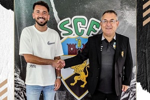 Mercado: Avançado luso-romeno Cristian Ponde reforça Farense