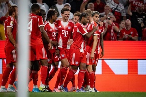 Bayern arranca Bundesliga a ‘todo o vapor’ com goleada ao Leipzig