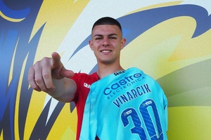 Jakub Vinarcik assina pelo FC Arouca até 2028