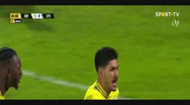 Liga Portugal Bwin: Arouca (1-0) Sporting, Golo João Basso, 47m (2022-2023)