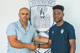 OFICIAL: Feirense reforça ataque com dupla de avançados internacionais