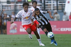 Brasil: Botafogo empata com Fortaleza e Palmeiras assume a liderança do Brasileirão