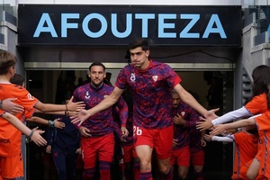 Noite de terror no Sevilha: Jogadores refugiam-se no clube após invasão de adeptos