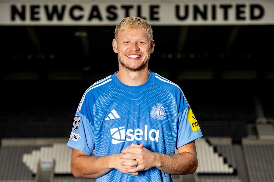 OFICIAL: Newcastle reforça baliza com Aaron Ramsdale em empréstimo