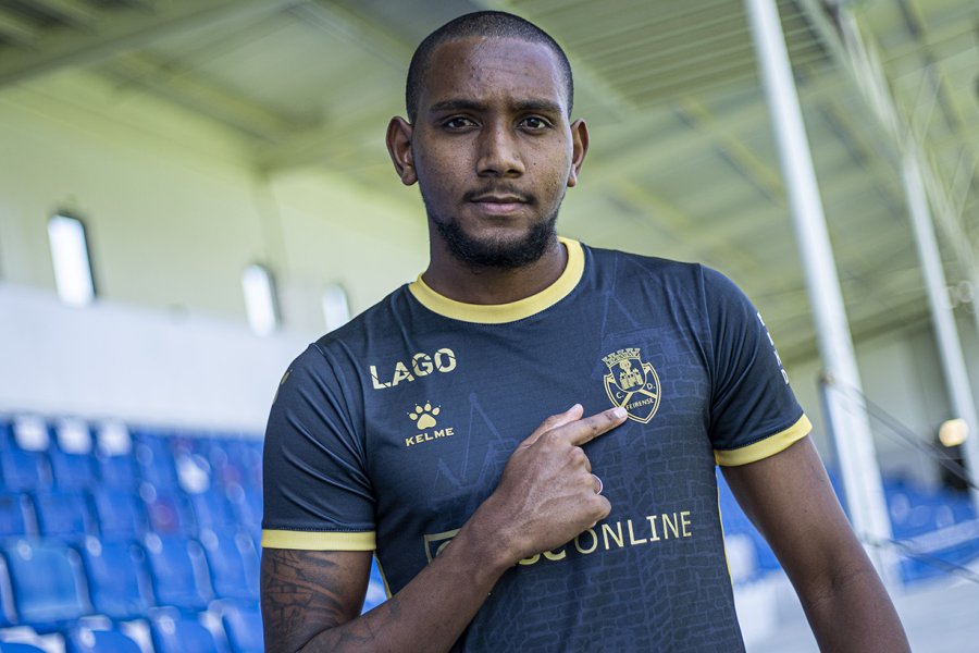 OFICIAL: Wellington é reforço para a defesa do Feirense