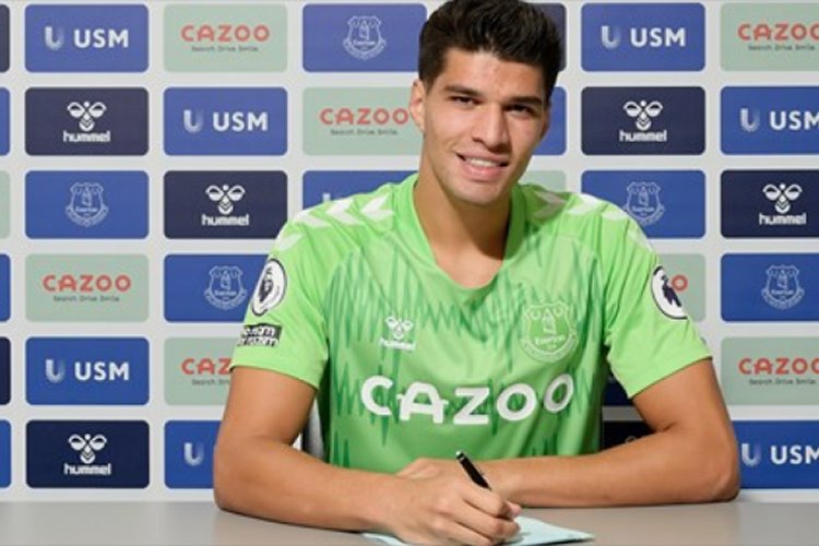 Inglaterra: Guarda-redes João Virgínia renova com o Everton até 2024