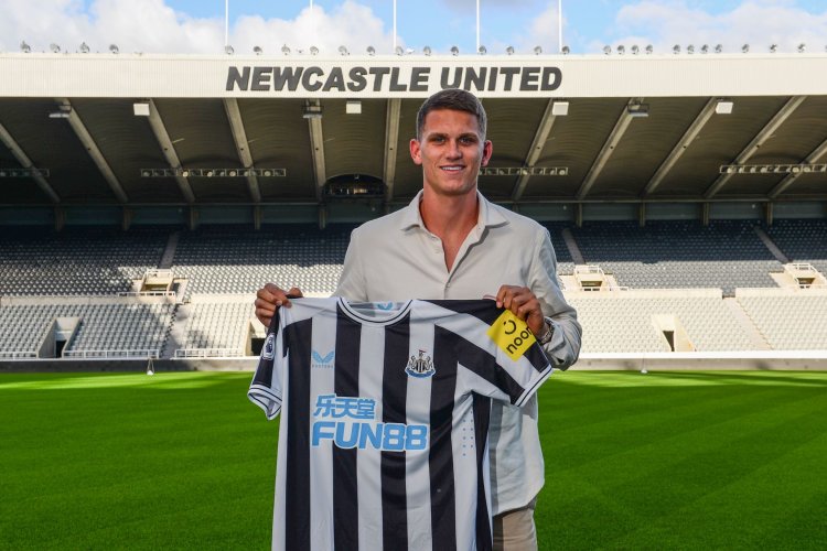 Mercado: Newcastle anuncia príncipio de acordo com Lille para contratação de Sven Botman