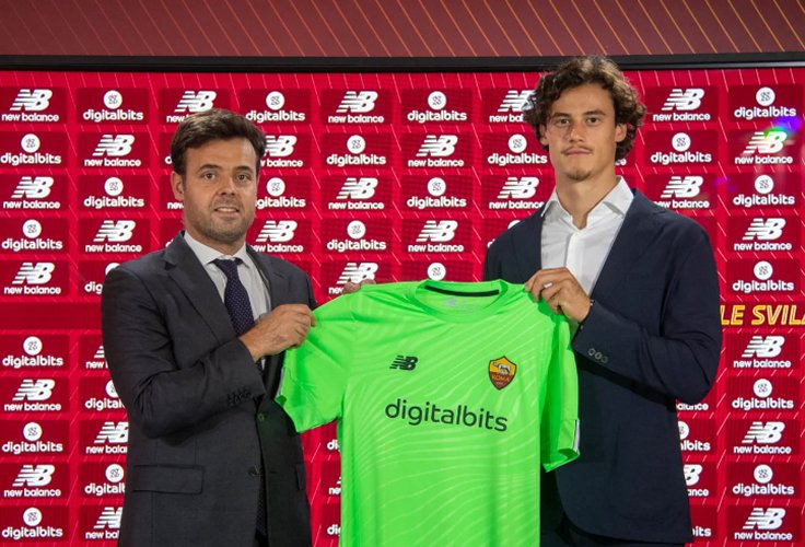 Mercado: Roma de Mourinho contrata Svilar em fim de contrato com o Benfica
