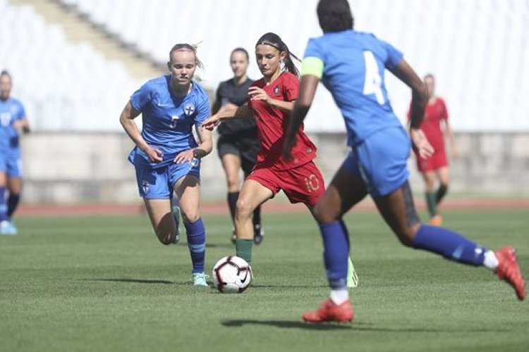 Seleção sub-19 feminina perde 2-1 com Finlândia e é segunda em quadrangular