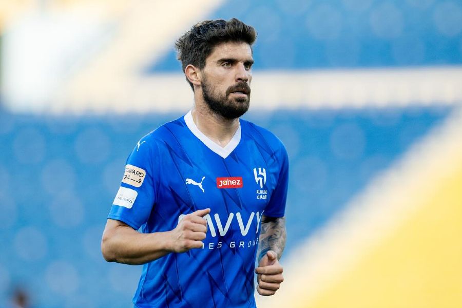 "Saí na altura certa do FC Porto, mas ainda quero ganhar um título pelo clube"