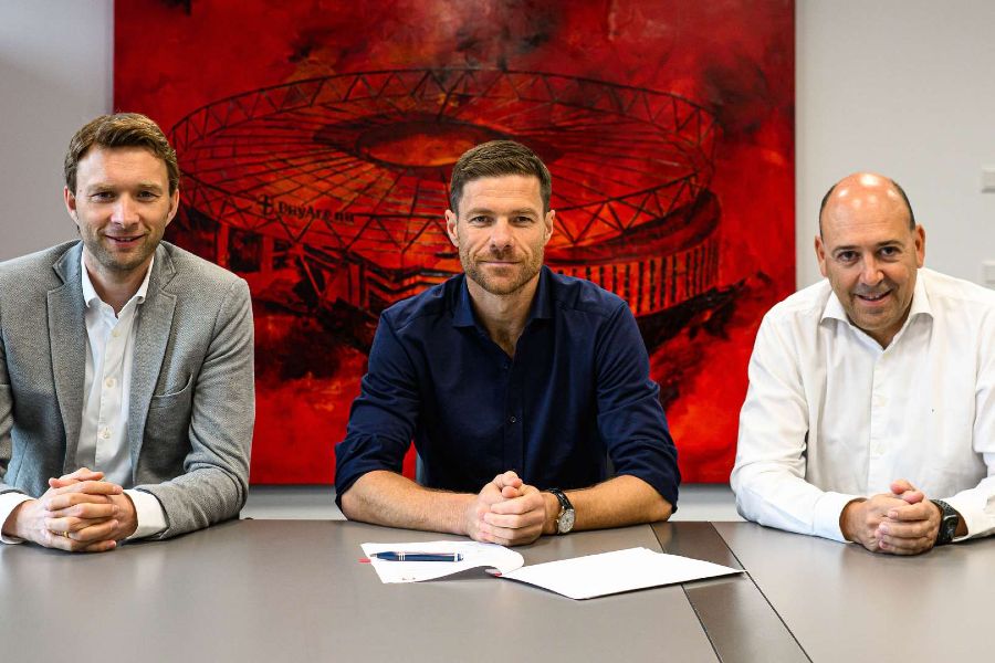 OFICIAL: Bayer Leverkusen garante continuidade de Xabi Alonso até 2026