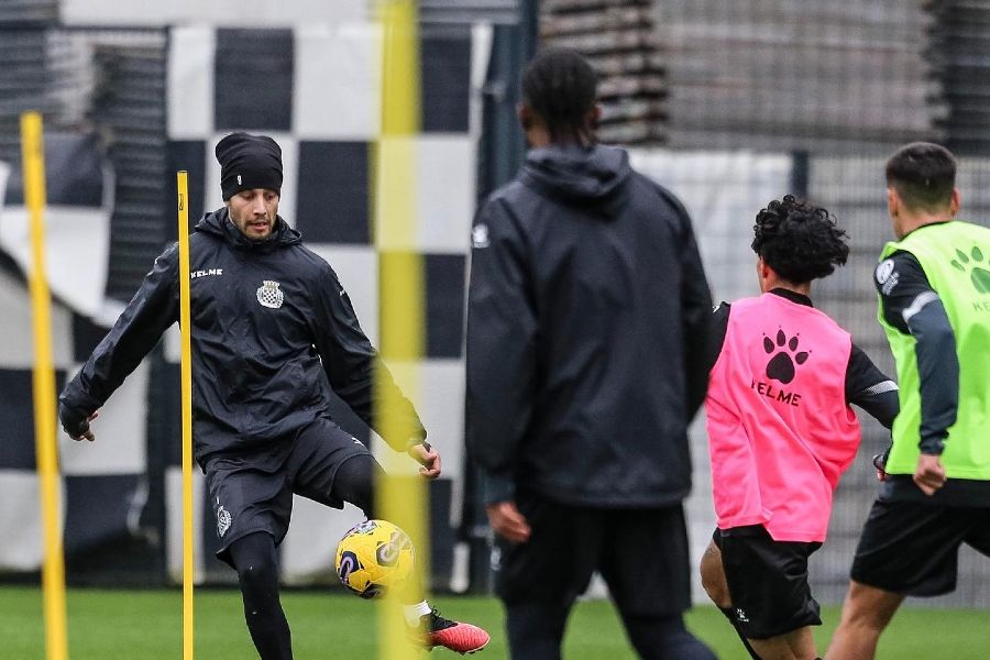 Boavista: Plantel axadrezado treinou esta manhã apesar dos salários em atraso
