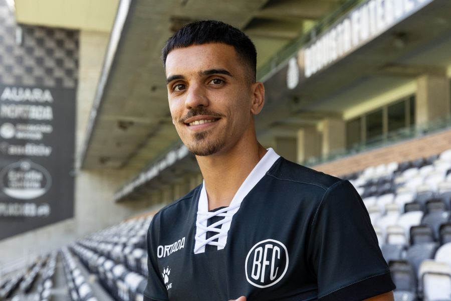 OFICIAL: Guarda-redes João Gonçalves renova e estende a sua ligação ao Boavista até 2027